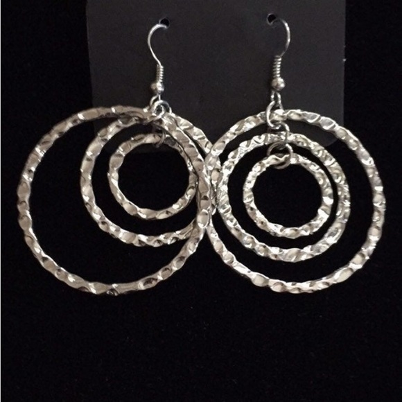 Silver paparazzi earrings